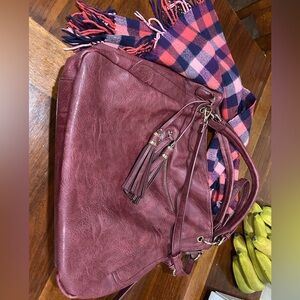 Elegant Burgundy Leather Shoulder Bag